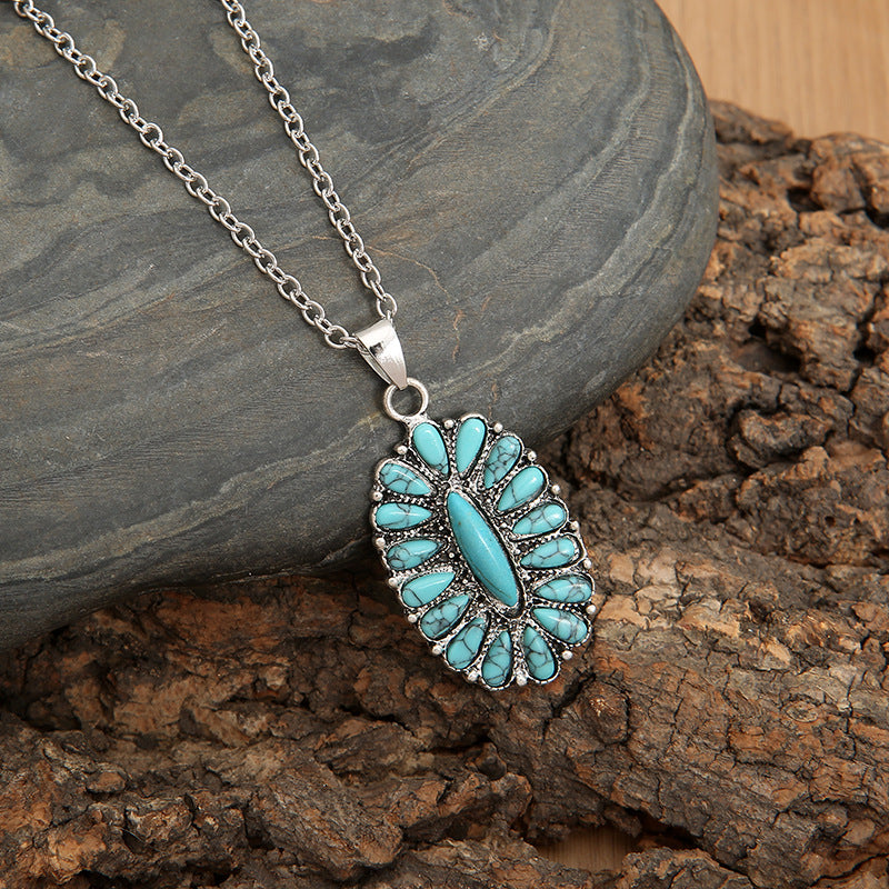 Turquoise Pendant Floral Necklace