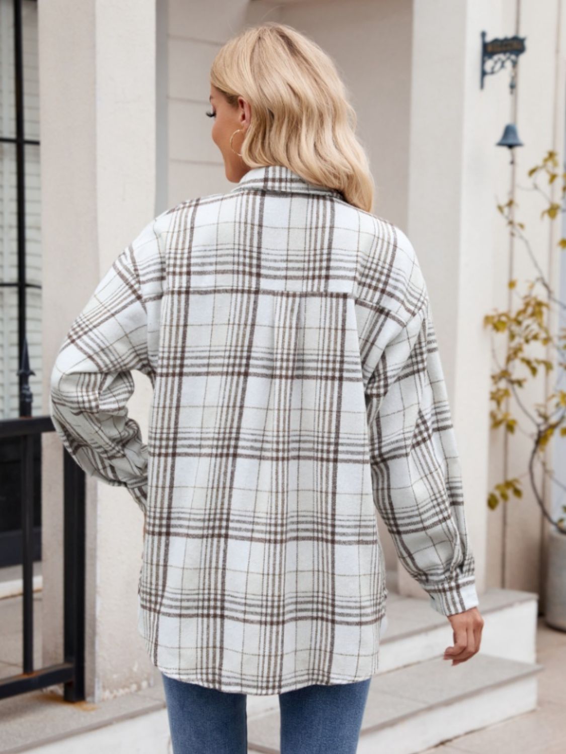 Pocketed Plaid Long Sleeve Shirt